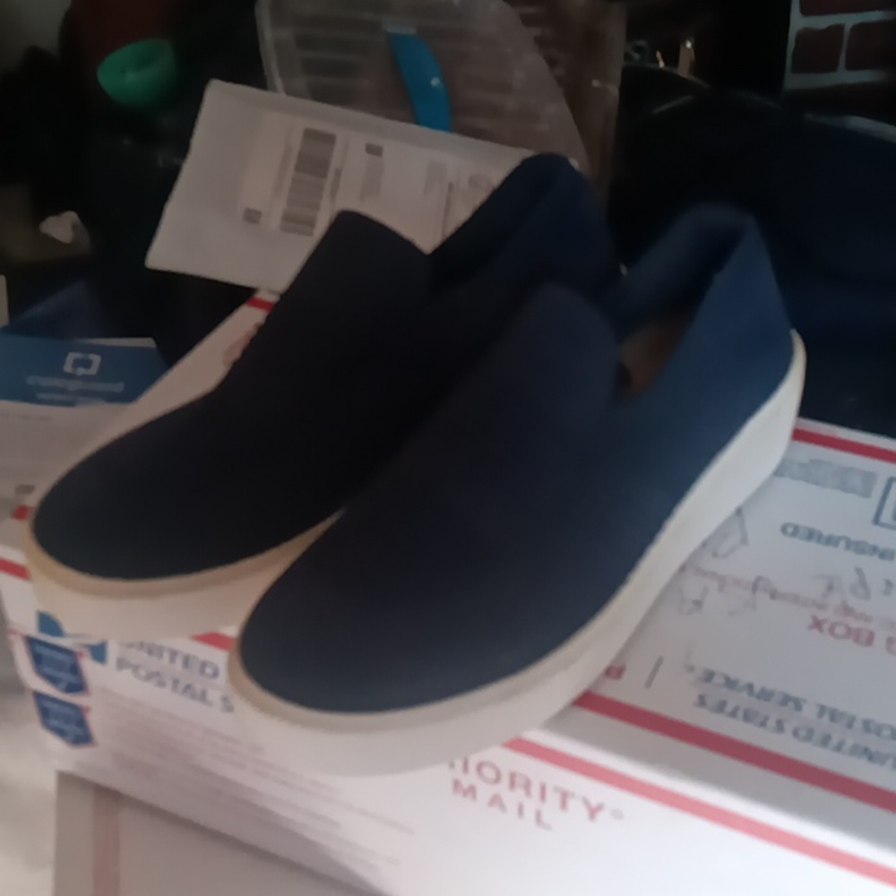 Cliffs Woman's  Navy Slip-On Shoes Size 8m